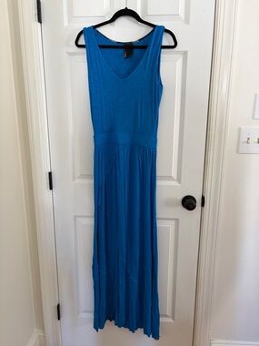Anthropologie T-Shirt brand Blue Sleeveless V-Neck Maxi Dress xs